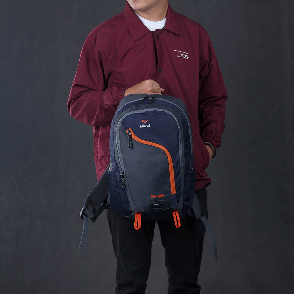 Tas Daypack 30 Liter Tas Ransel Hiking Traveling 30L 190