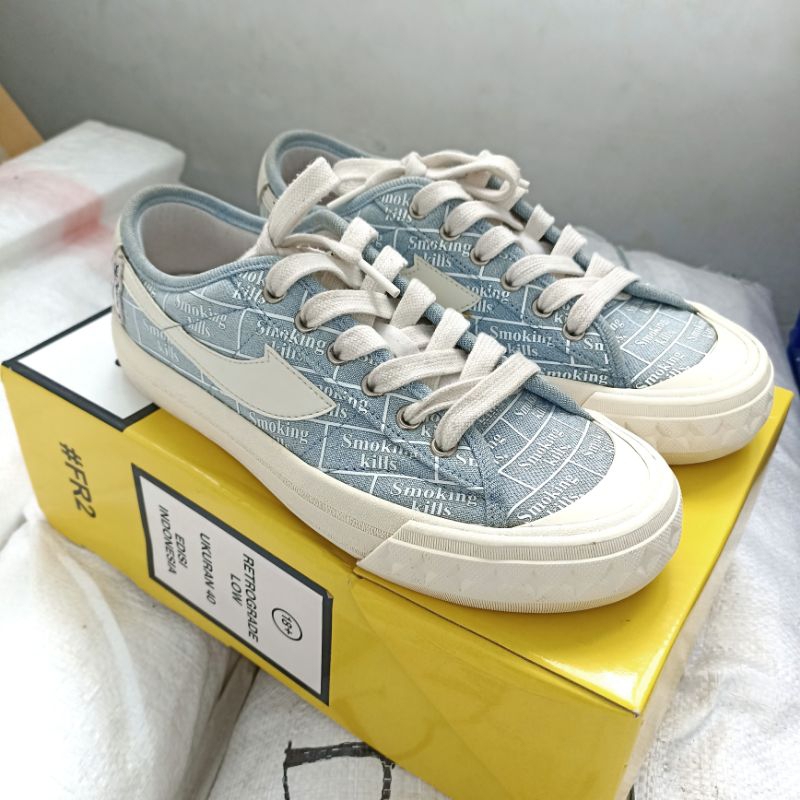 Compass Retrograde Low Smoking Kills