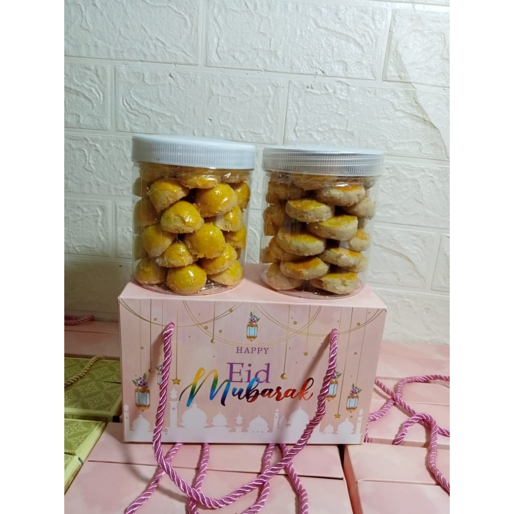 

PAKET HAMPERS KUE KERING HOME MADE ISI 2 - NIKMAT