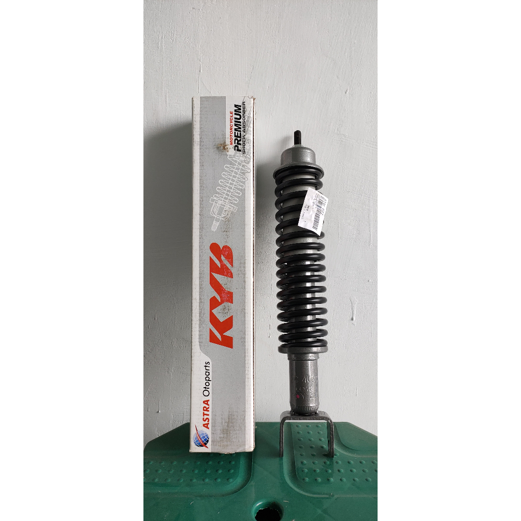Shock Belakang Vespa Excel Merk KYB