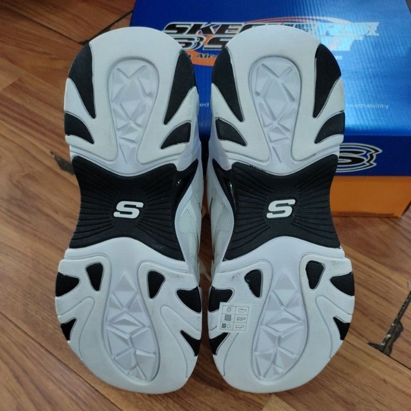 Sepatu Skechers Stamina V3 894087