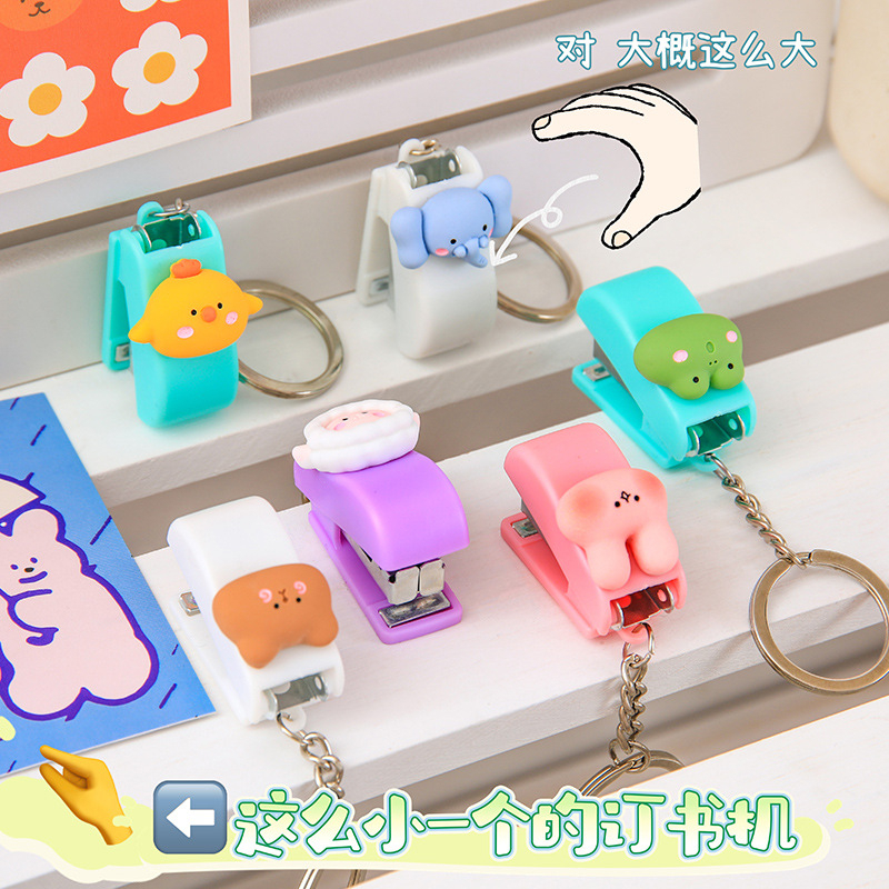 STP2 Cute Staples Set mini kecil Staples lucu kantor penjepret kertas A4, Jepretan kertas sekolah anak kantoran Dengan isi staples 1 pak pink duck chicken tiger white octopus isi staples