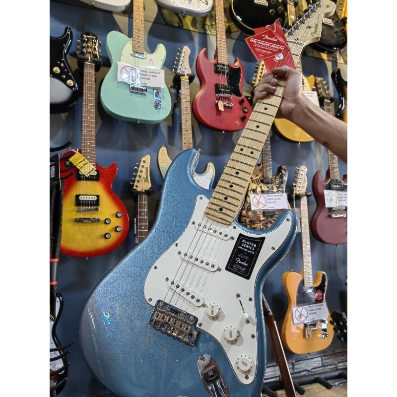 Fender Player Series Tidepool Stratocaster Maple fretboard