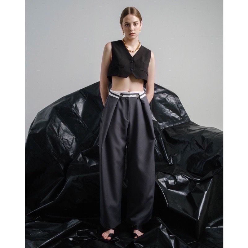 Josephine Anni - Camille pants - Warna Grey - Size S - Preloved good condition- harga NETT