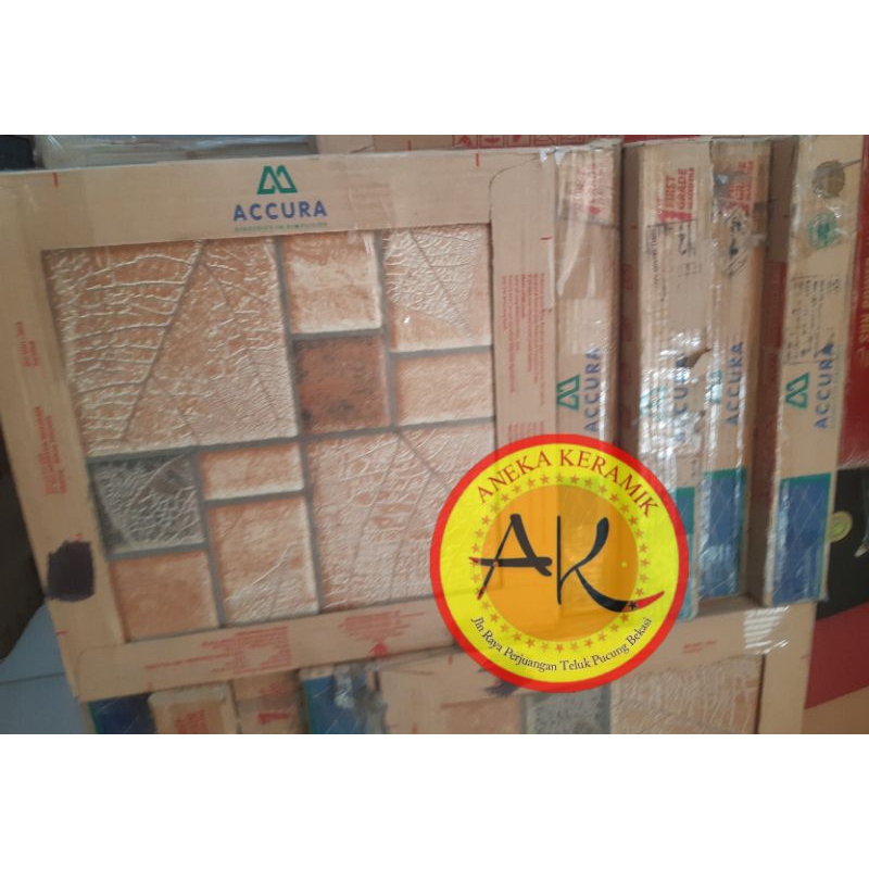 Keramik Lantai Kasar Teras Garasi Dinding Motif Batu Alam Timbul 40x40 Platina Brown