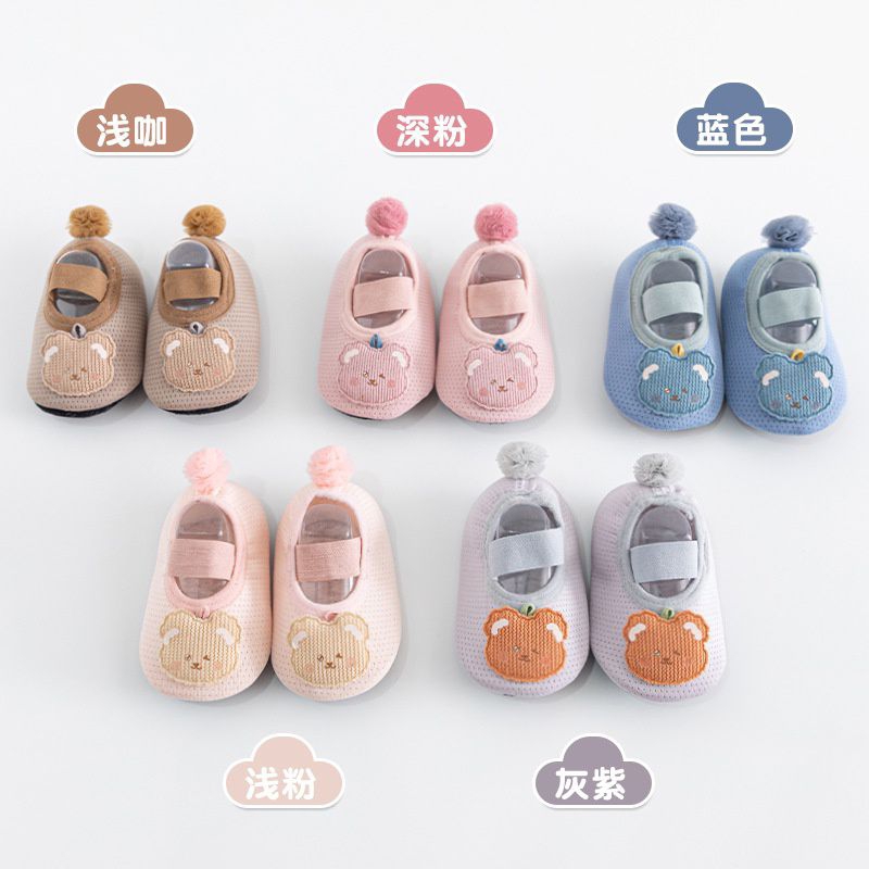 [rumahbayipdg] Sepatu prewalker anak bayi KNIT BEAR anti slip