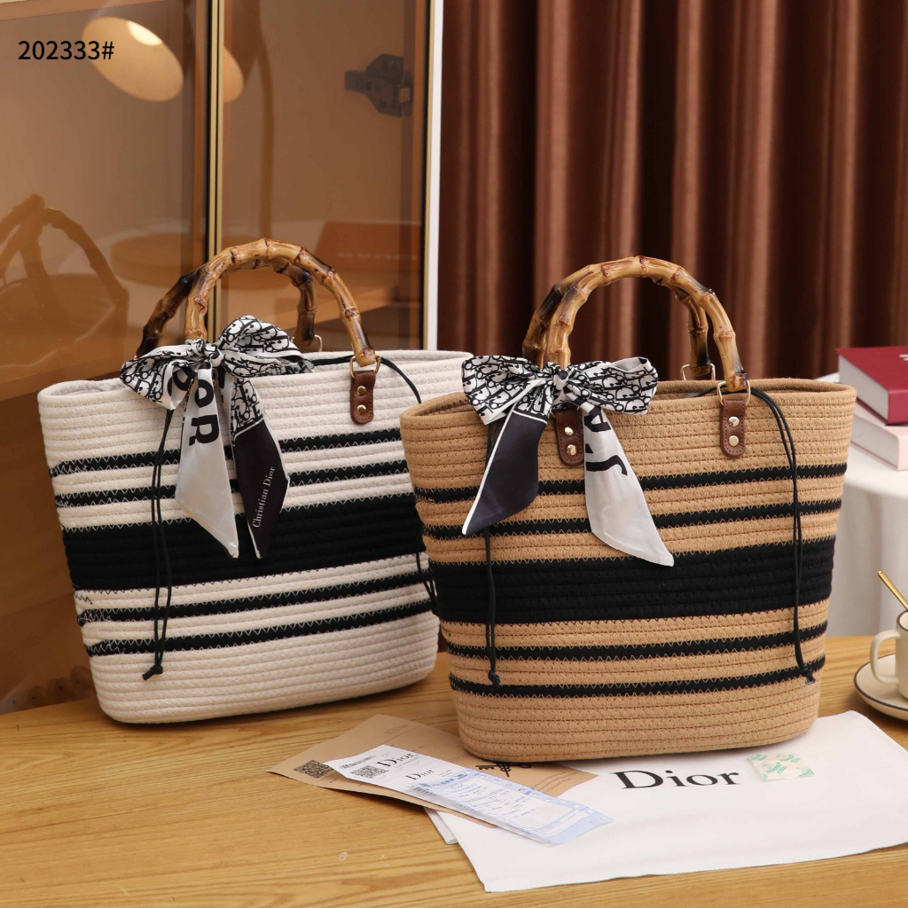 D 20233 Bamboo Handle Cotton Beach Bag