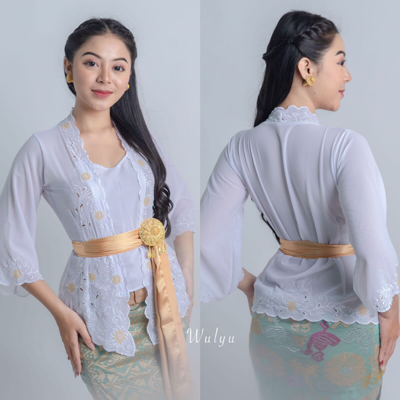 Kebaya bordir motif bunga/ Kebaya bordir jadi motif bunga/ Kebaya bali
