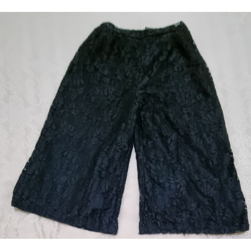 Celana kulot panjang anak cewek brokat. BLACK. (preloved)