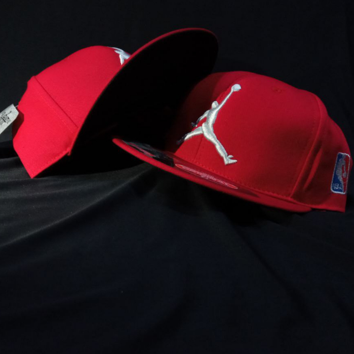 Topi Snapback Jordan Merah/ 222/ Topi Distro/ Topi Hip Hop/ Topi Bordir/ Topi Snapback Bordir/ Topi 