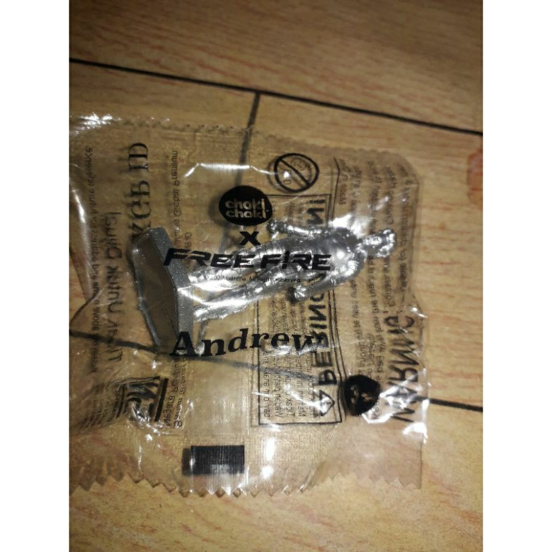 figure free fire x choki choki