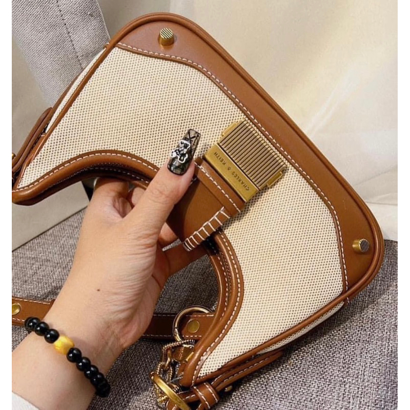 Tas Bahu Wanita C Metallic Accent