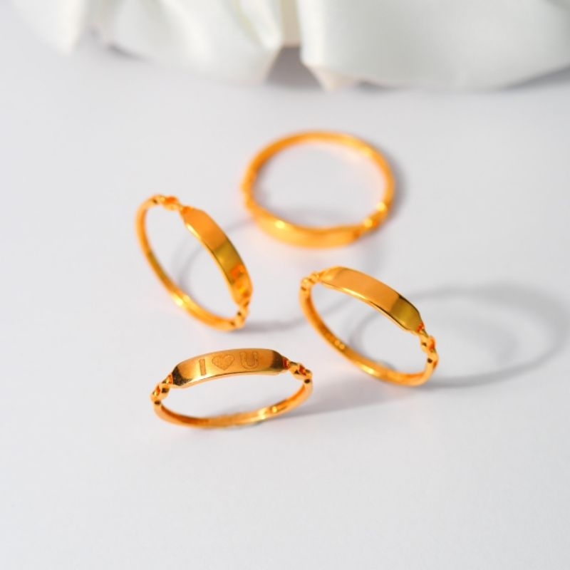Cincin Emas Custom Nama Variasi Rantai Samping - Toko Emas Gadjah