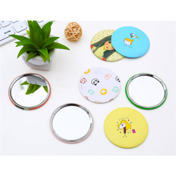 MMM Cermin Bulat Mini Karakter Cute Kaca Cermin Make Up Mini Kaca Travelling Motif Lucu Kaca Mini Travel Size