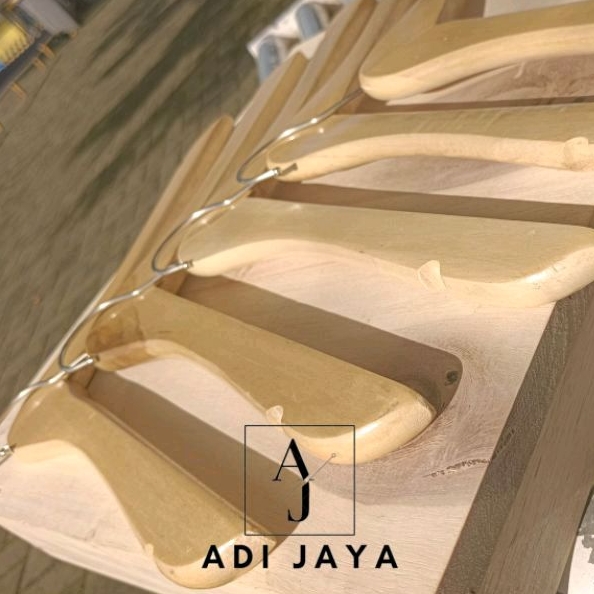 HANGER KAYU NATURAL MINOR DEFECT PAKET 12PCS / 1 LUSIN SALE REJECTED ADI JAYA