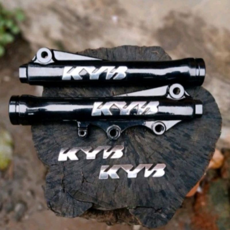 EMBLEM SHOCK DEPAN KYB LOGO SKOK DEPAN KYB EMBLEM KYB