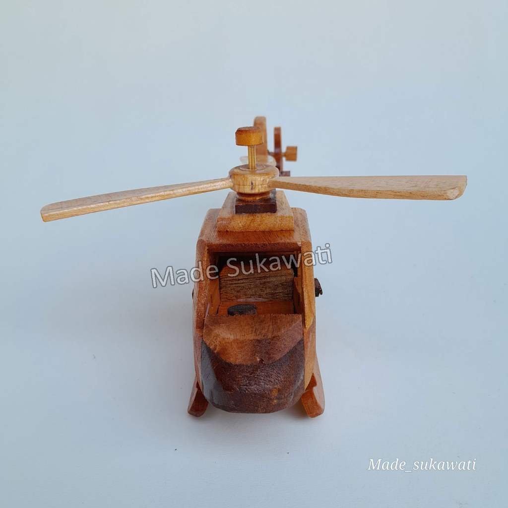 Miniatur pesawat helikopter kerajinan kayu handmade