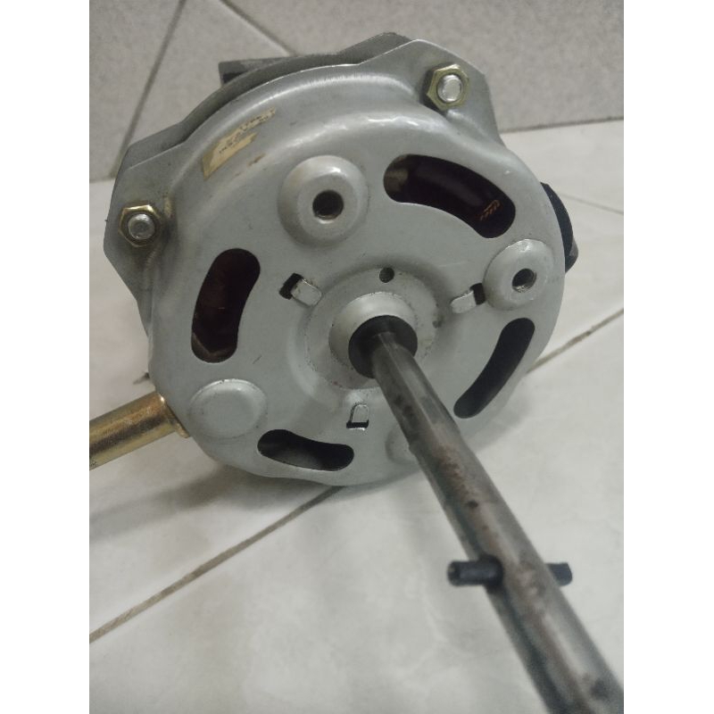 dinamo kipas dinding Maspion 16 inch