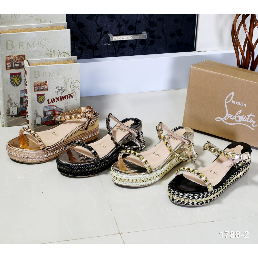 1788-2 Studded Wedges Sandals