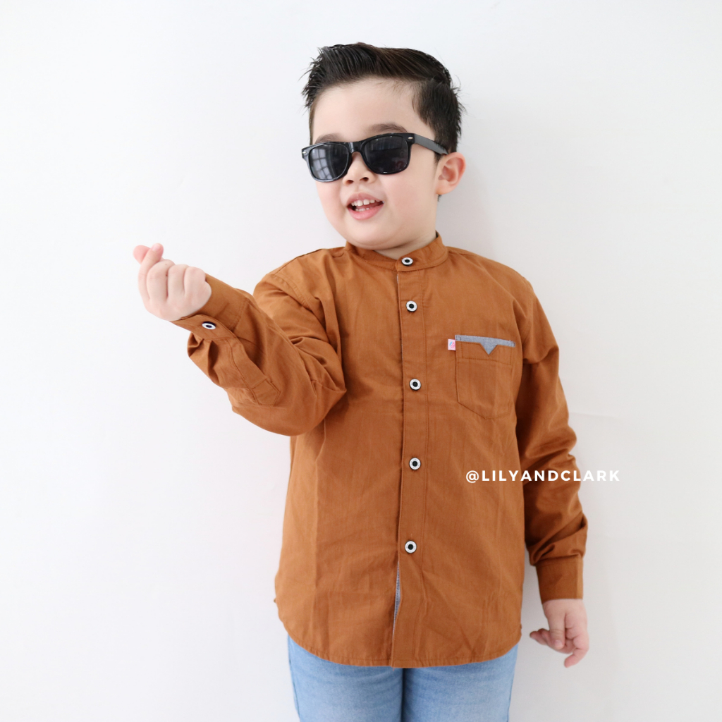 LILY AND CLARK kemeja lengan panjang anak laki bahan adem trendy dan kece by LILY AND CLARK COKLAT