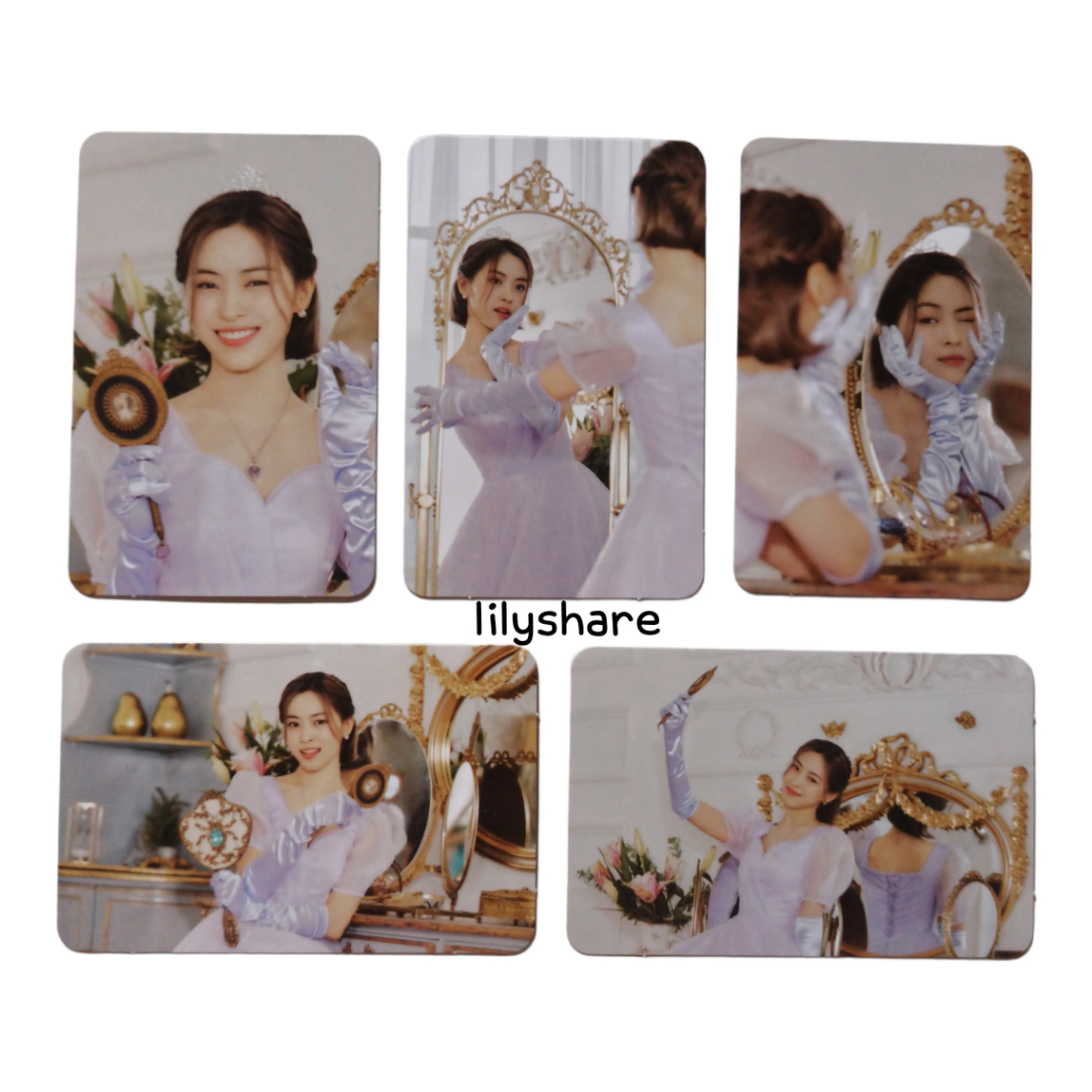 ITZY To Wonder World Trading Card Photocard