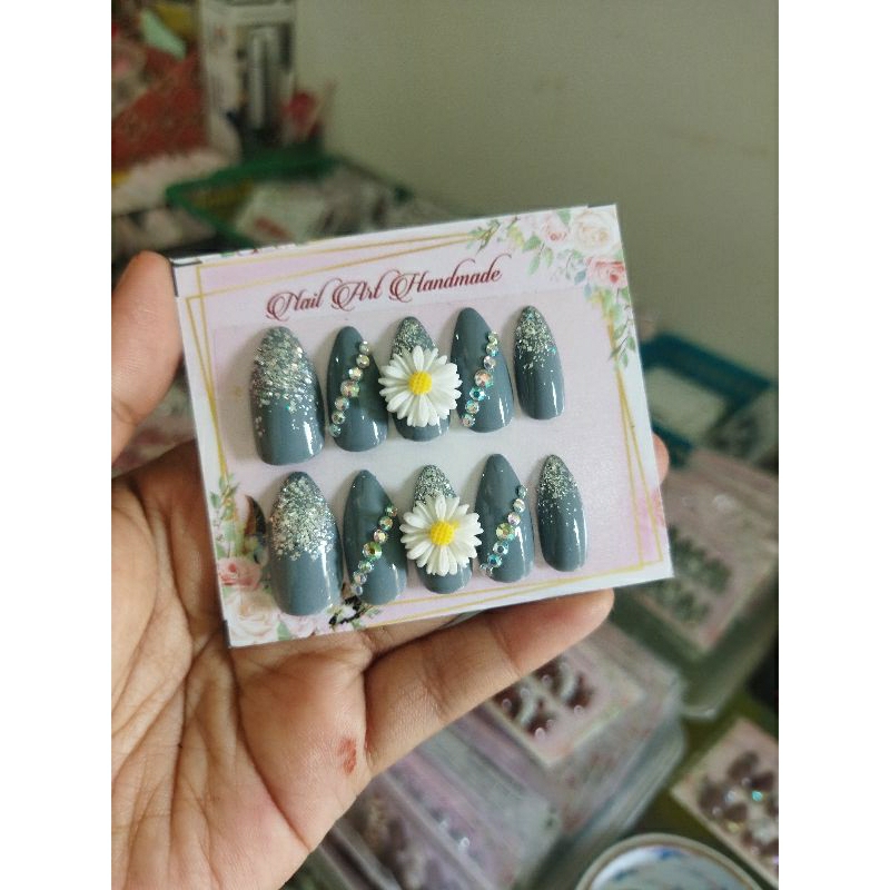 KUKUPALSU MOTIF BUNGA DAISY SILVER. FRE LEM JELL