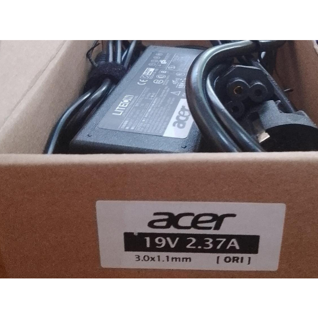 ADAPTOR LAPTOP ACER ASPIRE 19V-2.37A CHARGER NOTEBOOK 19 V 2.37 A colokan mini kecil 3.0x1.1