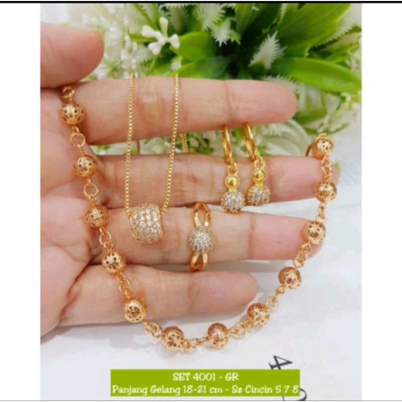 Set perhiasan Rhodium