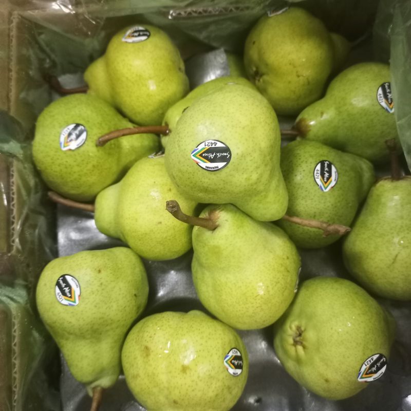 

Pear Packham Fresh Import