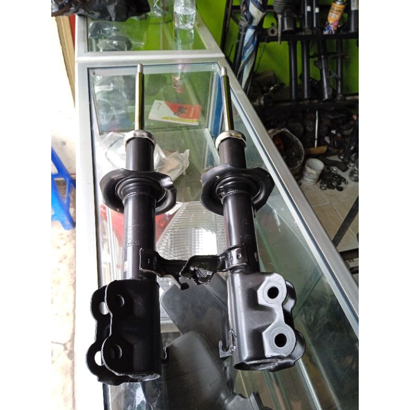 shockbreaker nissan march depan shock Nissan march depan