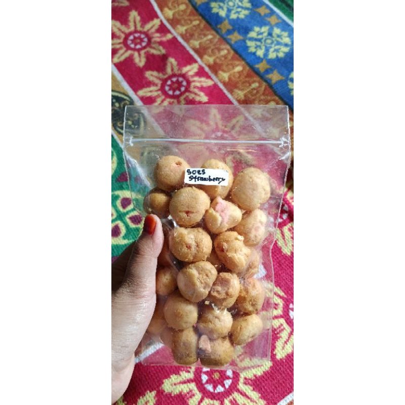 

Soes Strawberry 100 Gr