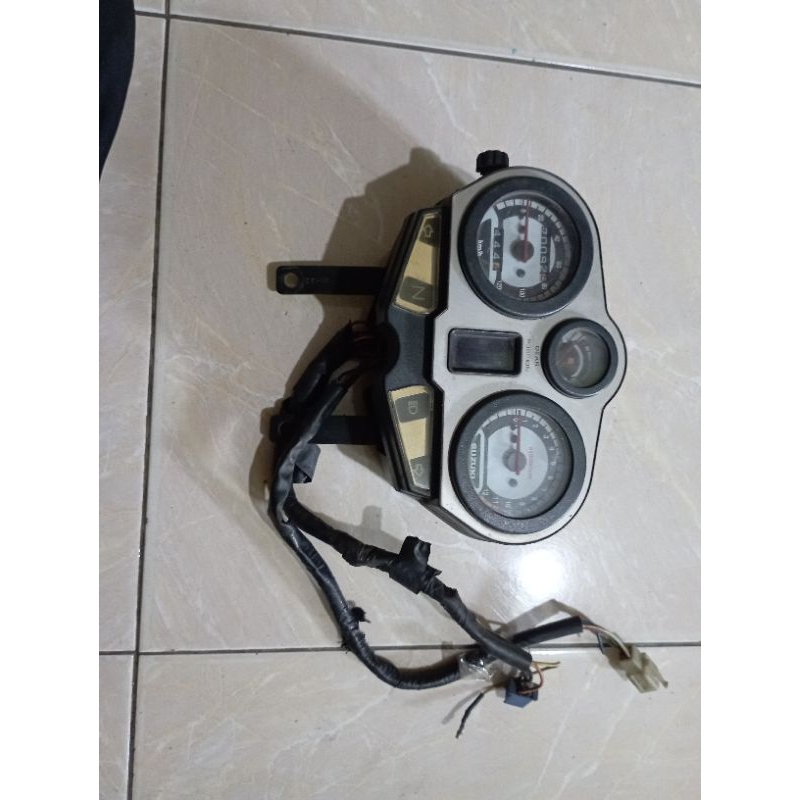 SPEEDOMETER ASSY SUJUKI THUNDER OLD