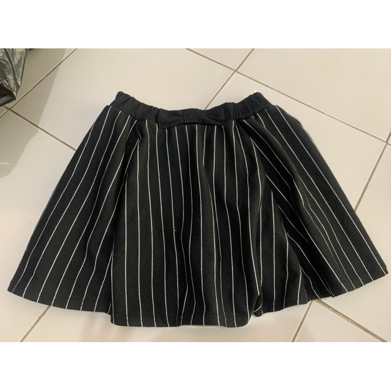 Preloved rok celana liris/celana rok anak