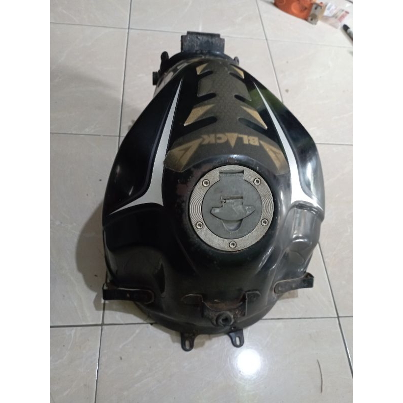 TANG TANGKI BENSIN MOTOR  YAMAHA VIXION NEW 2013 2015 ORI