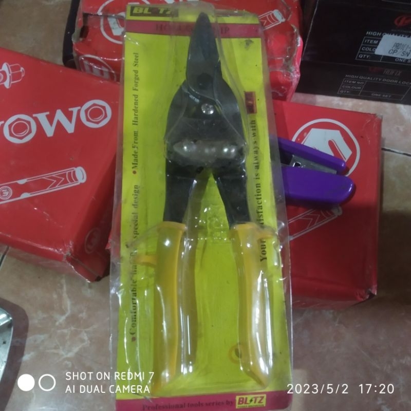 gunting baja ringan blitz 10"