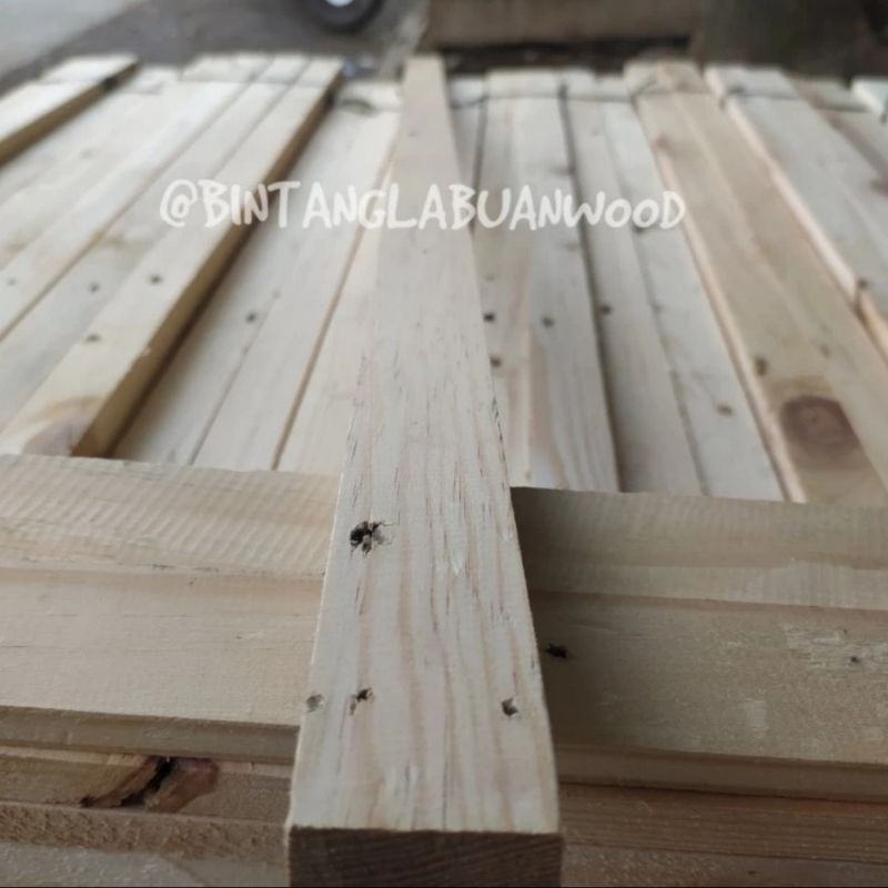 Reng | List | Stick kayu pinus kayu palet 110 x 4 x 1.5cm