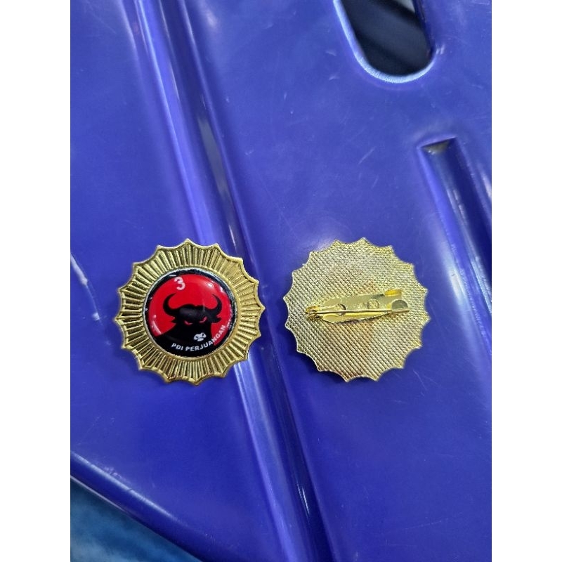 Pin PDI PERJUANGAN