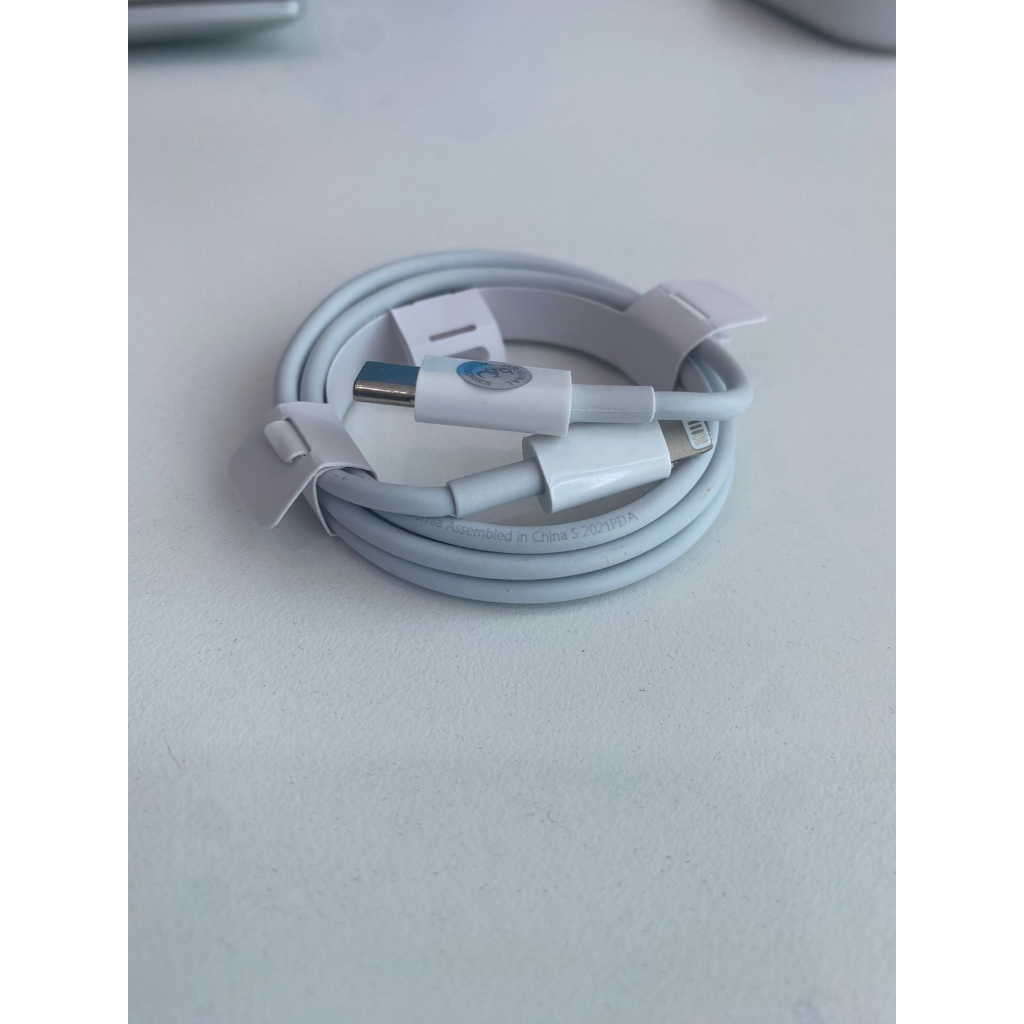 KABEL DATA FAST CHARGING-USB C to IP (1m) - KABEL IP - KABEL DATA IP - IP - CAS IP - KABEL CHARGER IP - KABEL CASAN IP - KABEL IP