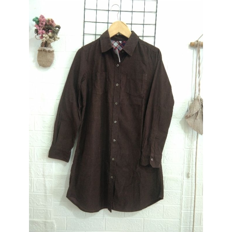 kemeja tunik Corduray cokelat  By uniqlo