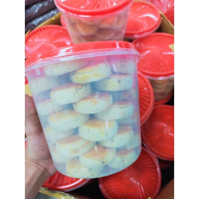 

Kue kacang / Kucang / Kue Kacang Jember