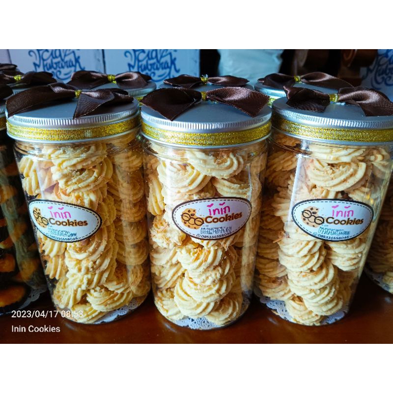 

Sagu Keju 400 Gram | Kue Kering Lebaran | Cookies | Kue kering hampers / Parcel