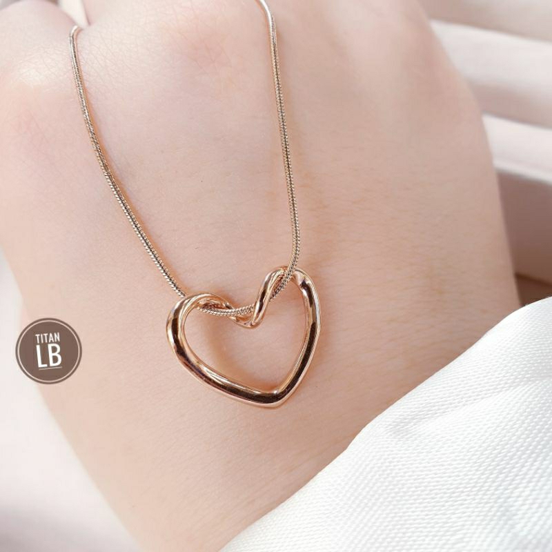 Kalung Rantai Titanium Perhiasan Wanita Liontin Love Ulir Fashion N05052303