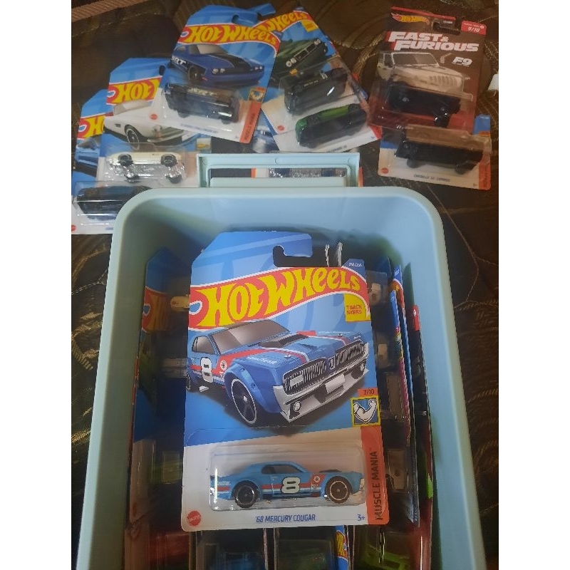 Hot Wheels 68 Mercury Cougar