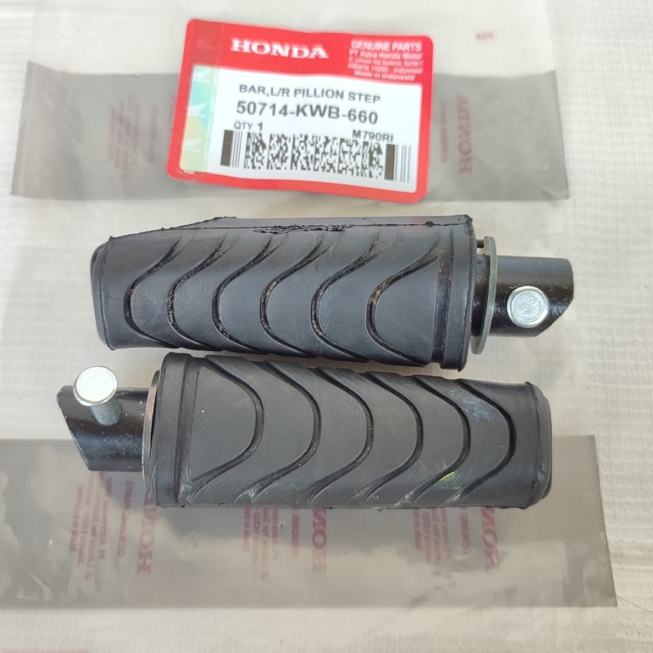 KARET STEP / PIJAKAN KAKI BELAKANG HONDA BLADE 50714-KWB-660