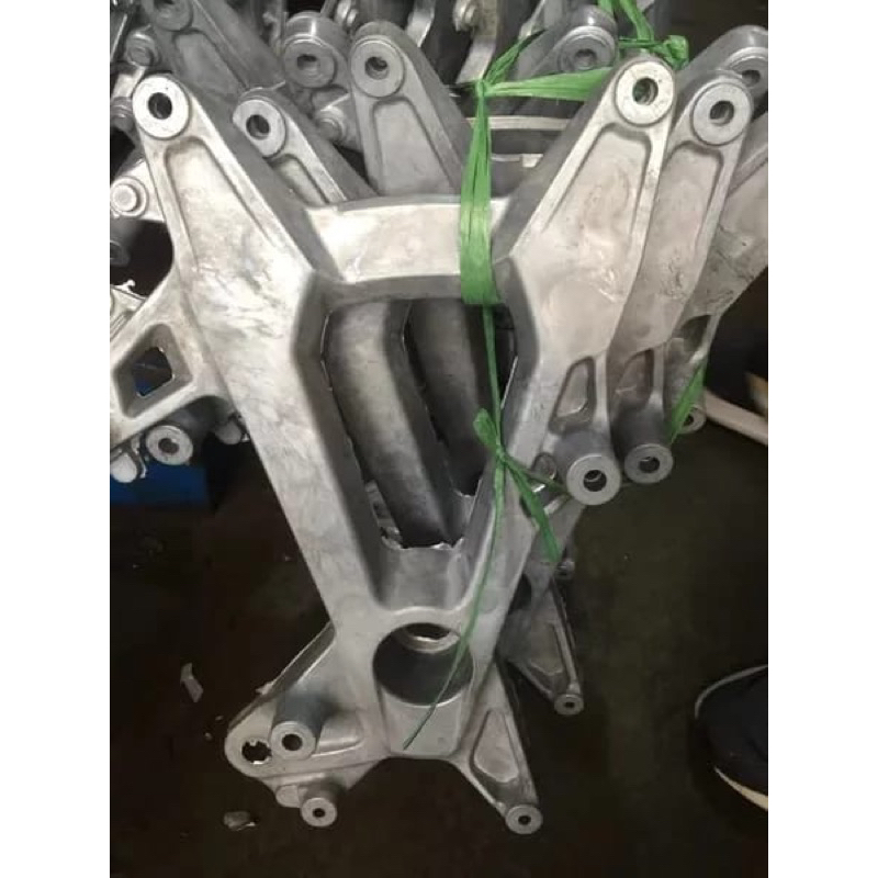 Swing arem arm honda adv - ayunan knalpot dudukan knalpot adv 150 ori