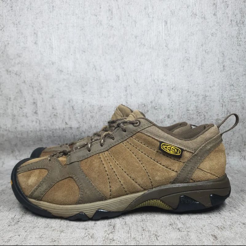 SEPATU SECOND OUTDOOR KEEN