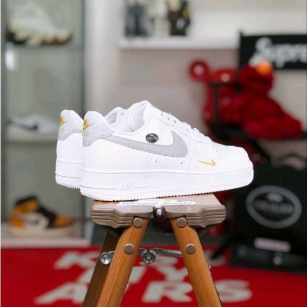 Nike Air Force 1 '07 Essential &quot;White/Light Silver&quot;