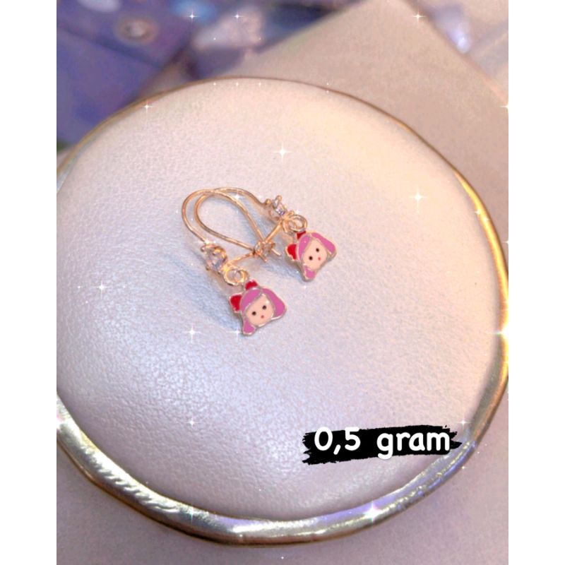 Anting kait boneka anak