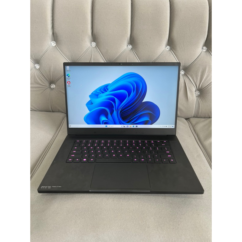 Laptop Gaming razer Blade pro i7 gen 9 RTX 2080 Max-Q second original
