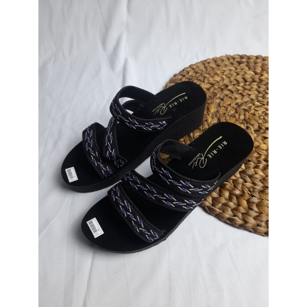 PROMO SANDAL WEDGES WANITA SILANG 3